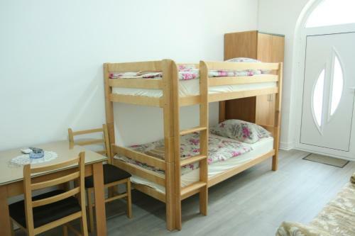 Apartments Oki