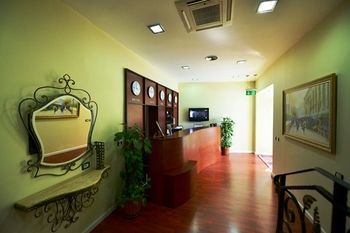 City Hotel Tirana