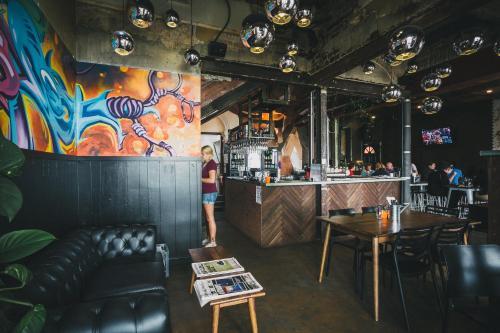 Six Degrees Albany Cbd Boutique Hotel