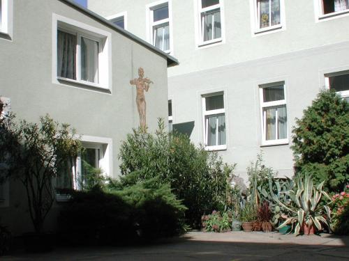 Hostal Pension F�nfhaus