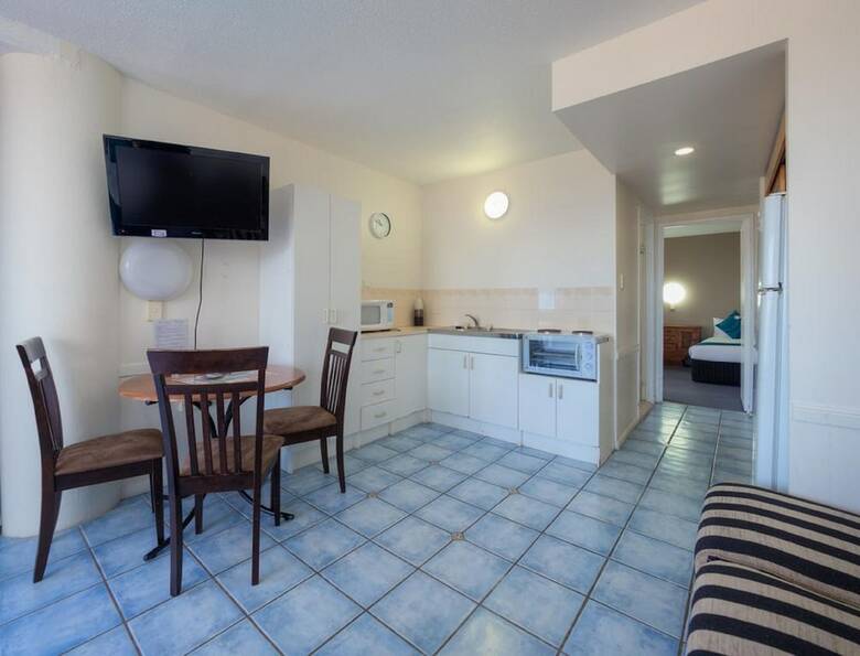Hotel Bayview Tower