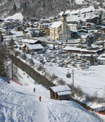 Aparthaus Camping Stubai