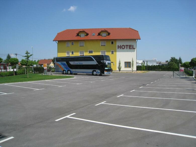 Hotel Bau