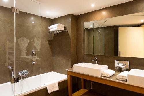 Hotel Avangani Resort