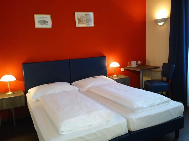 Bed & Breakfast Hotel Pension Excellence