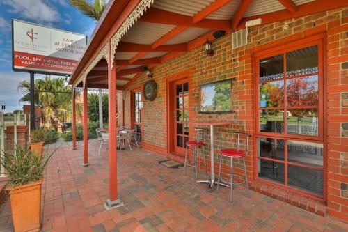 Early Australian Motor Inn