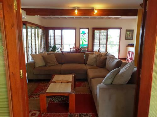 305 Montville