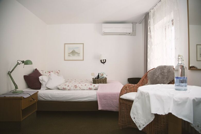 Hostal Hotel Barbarossa Garni