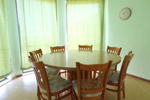 Hostal Sunshine Family Hotel