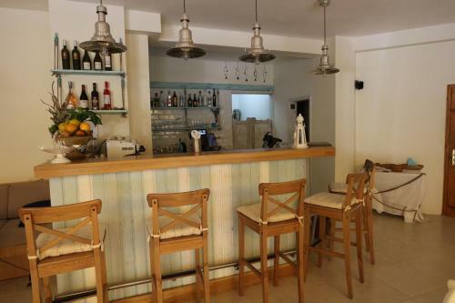 Hostal Sunshine Family Hotel