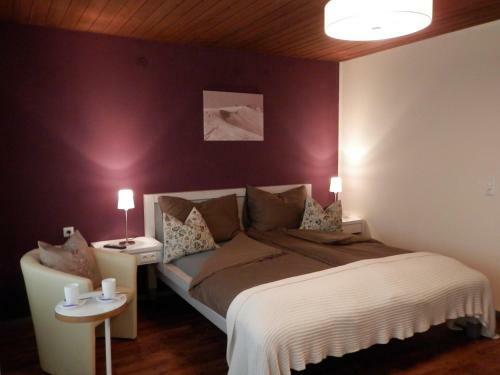 Dahoam By Sarina - Hotel & Suites