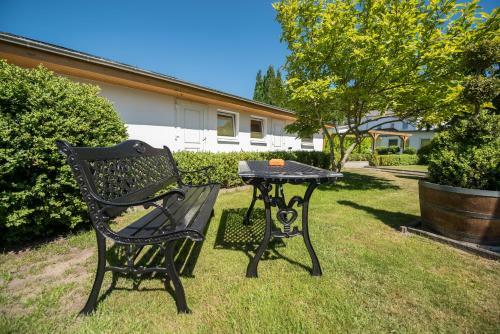 Hostal Pension Middel