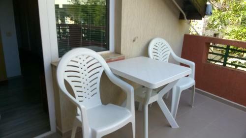 Hostal Summer Sz Guest House