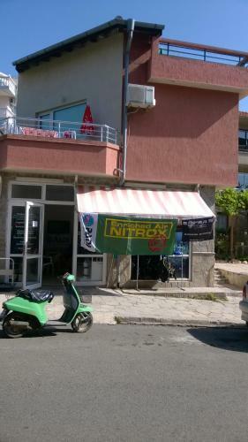 Hostal Summer Sz Guest House