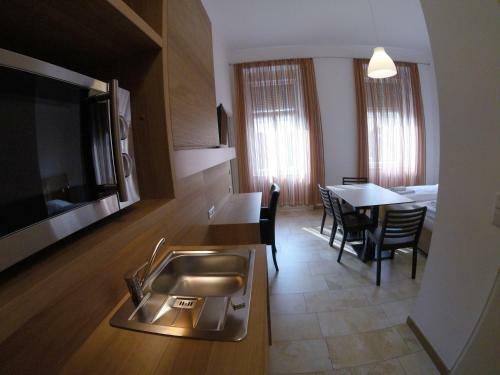 Hotel Aton
