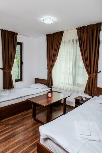 Hostal Guest House Byalata Kashta