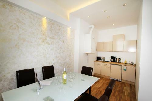 Aurellia Deluxe Apartments