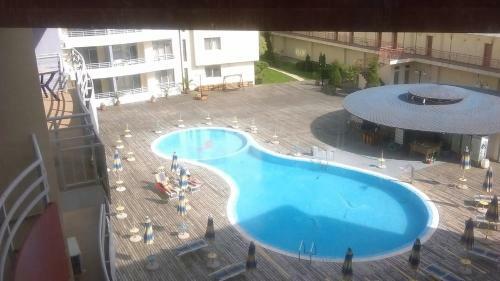 Central Plaza Apartment