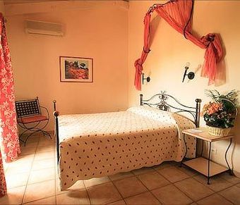 Hotel Le Mas De La Senancole