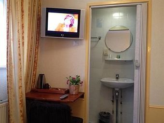 Amadeus Hotel