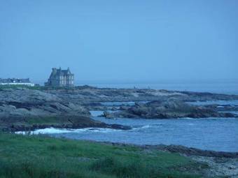 Hotel De La Mer