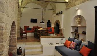 Laas Residence
