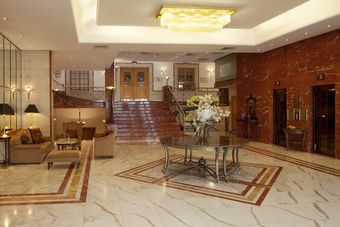 Hotel Holiday Inn