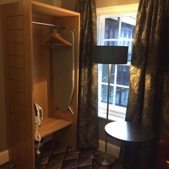 Hotel The Bell Wetherspoon