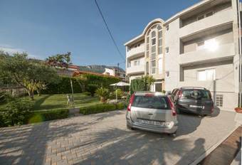 Apartments Rai?