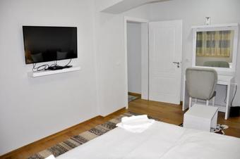 Elior Apartment