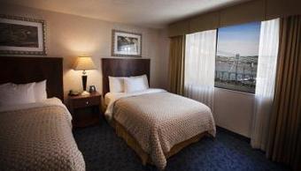 Hotel Embassy Suites Cincinnati - Rivercenter (covington Ky)
