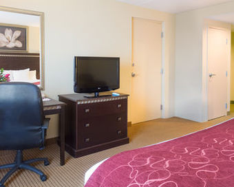 Hotel Comfort Suites
