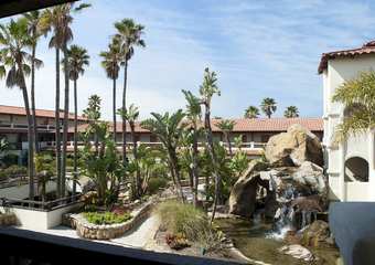 Embassy Suites Mandalay Beach Hotel And Resort