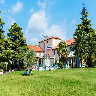 Ariane Hotel