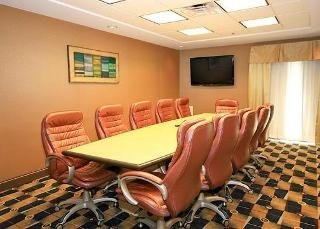 Hotel Comfort Suites At Westgate Mall