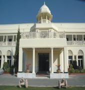 Hotel Lalit Laxmi Vilas Palace(lake View Room)