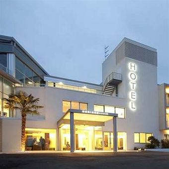 Yoda Hotel Horizon