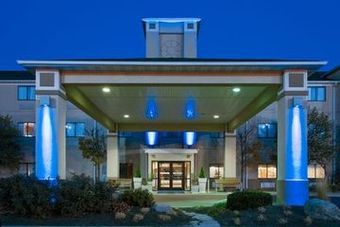 Holiday Inn Express Hotel & Suites Warsaw