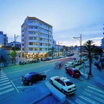 Apartments In Lloret De Mar 35197