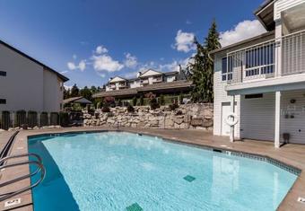 Park Pointe: Chardonnay Chalet (b101)