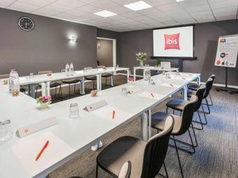 Hotel Ibis Charleroi Airport Brussels South