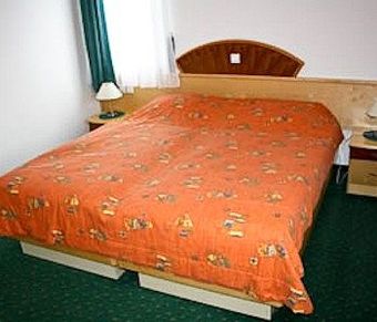 Garni Hotel Zvon