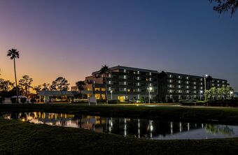 Palazzo Lakeside Hotel