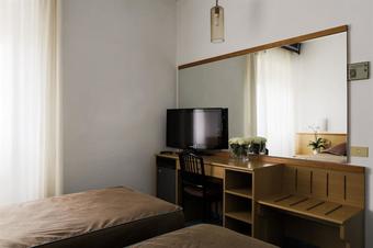 Rex Hotel