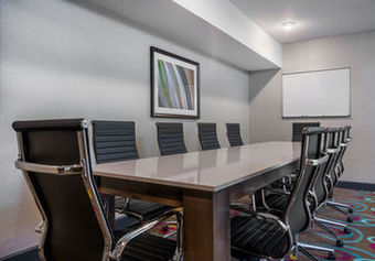 Holiday Inn Express Hotel & Suites Ames