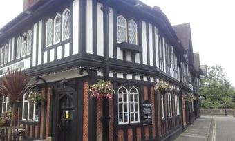 Posada The Juniper Berry