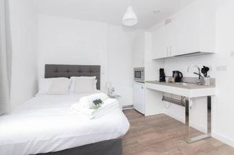 Modern Studio Apartment In The Heart Of Liverpool!