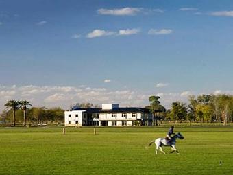Hostal Puesto Viejo Estancia Y Polo Club