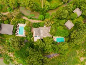 Hotel The River Resort