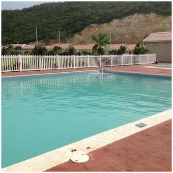 Caymanas Estate Beautiful Two Bedroom Suites
